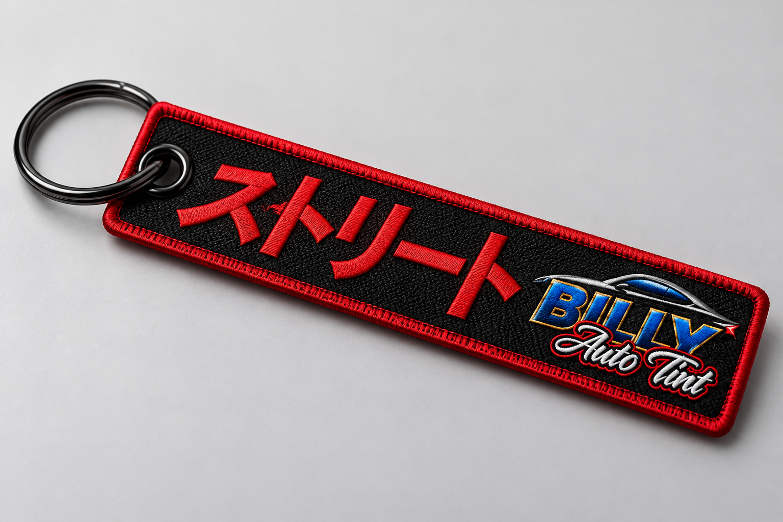 Llavero negro y rojo Japanese Edition